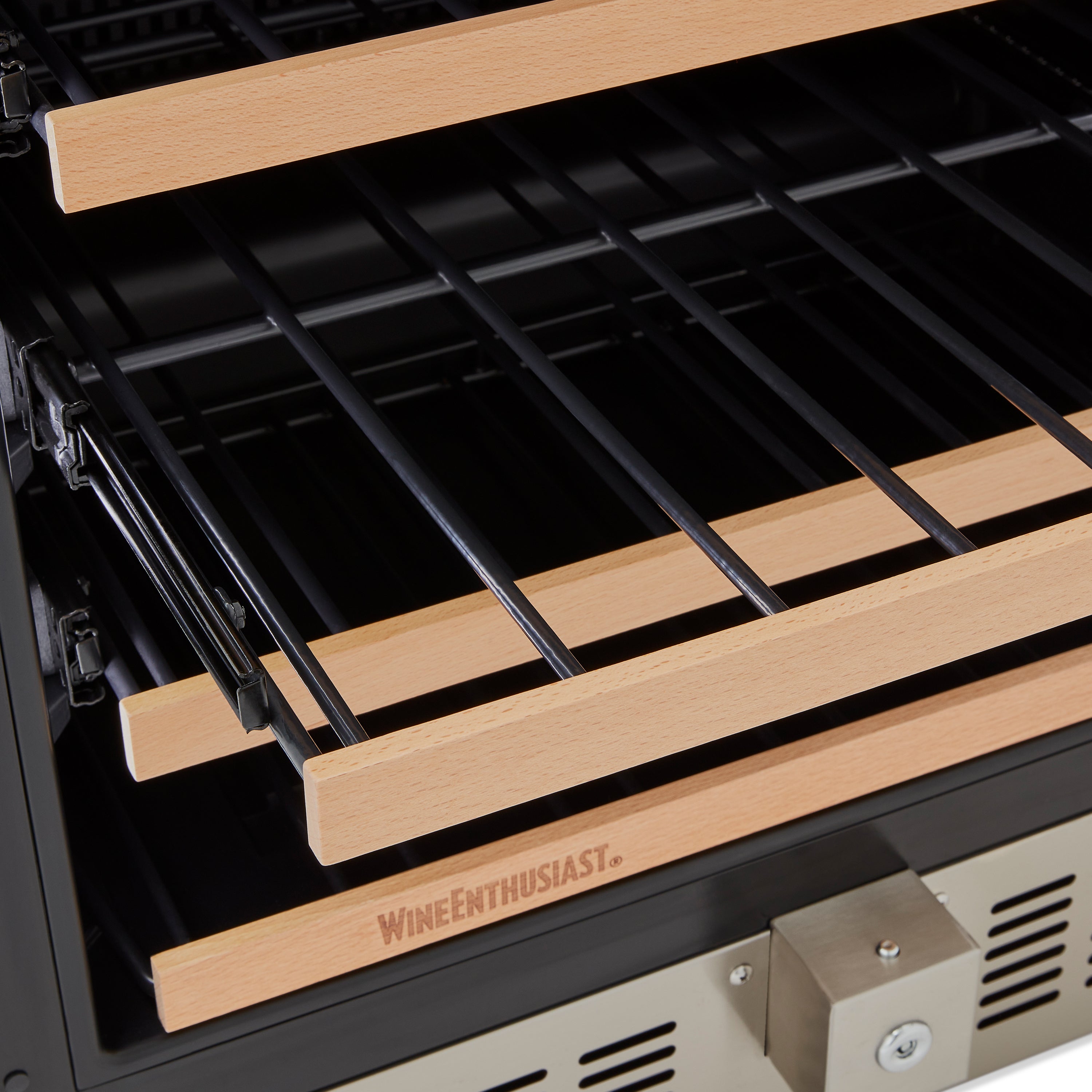 Wine Enthusiast S 24” Undercounter Dual Zone Wine Cellar, SS RH