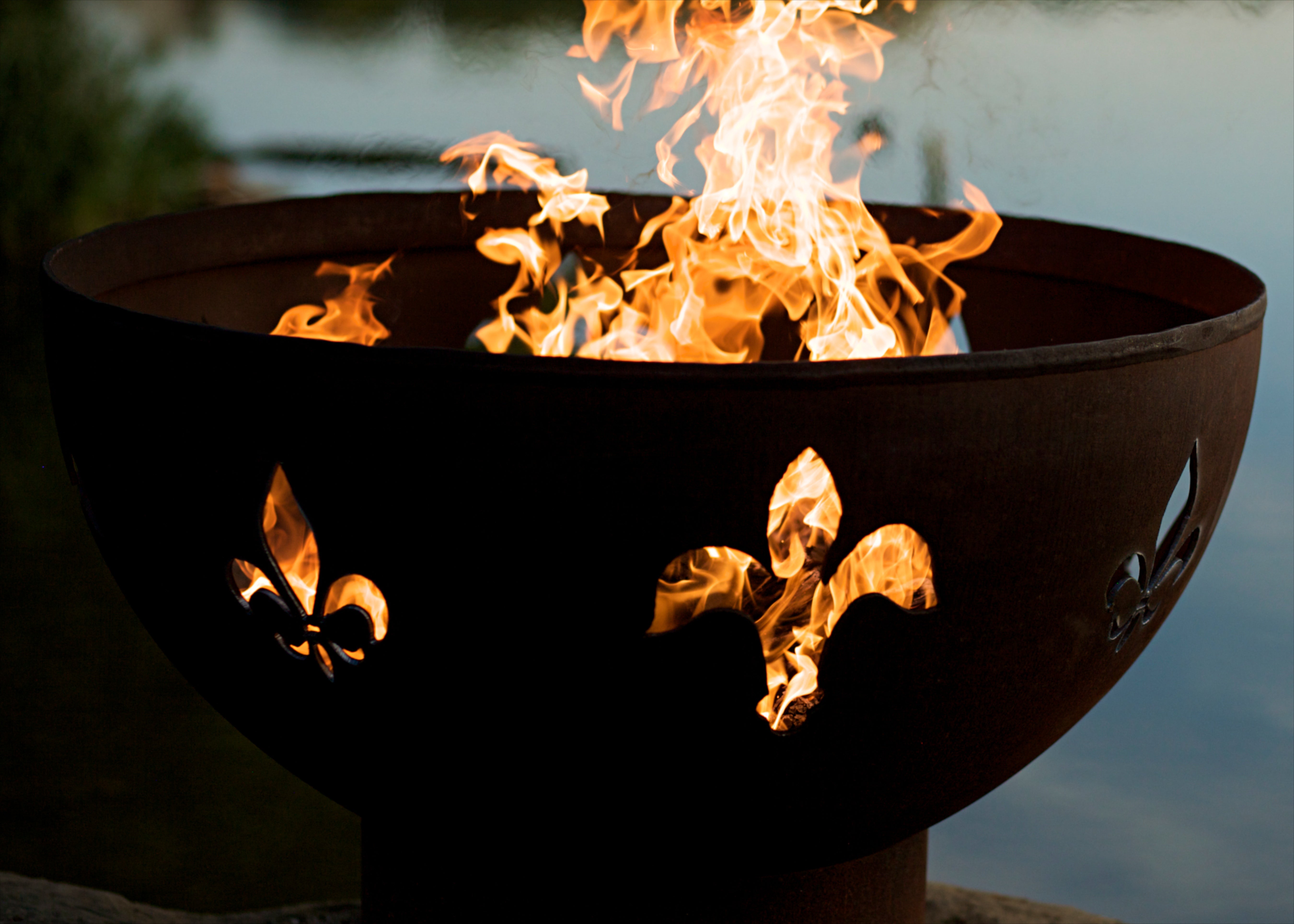 Fire Pit Art Fleur de Lis
