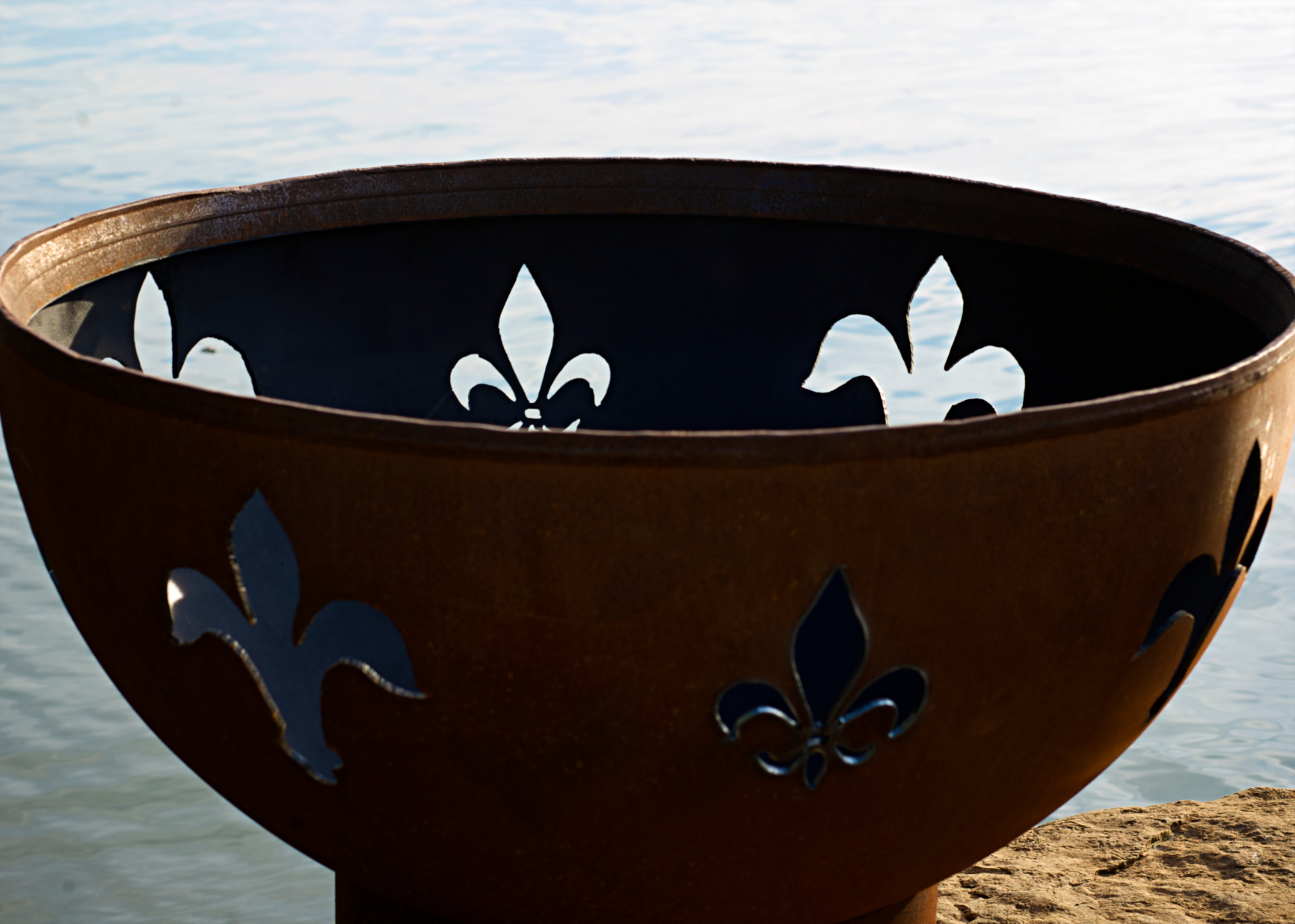 Fire Pit Art Fleur de Lis